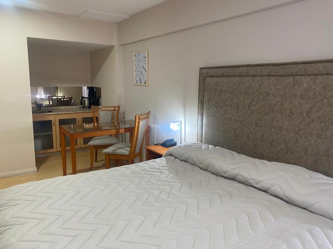 Hotel Howard Johnson Rosario Eksteriør bilde